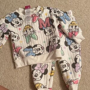 ❤️3 for $10! Minnie Mouse and Daisy Set